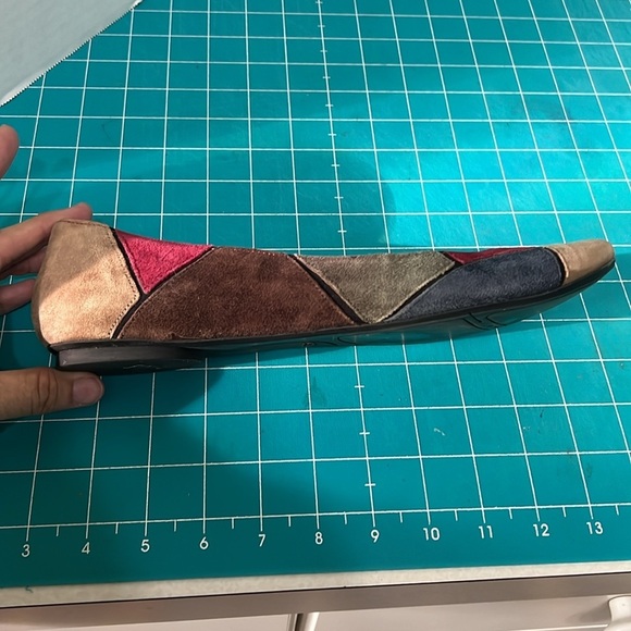 Nine West women’s suede flats 9.5 Natural color way - Picture 8 of 12